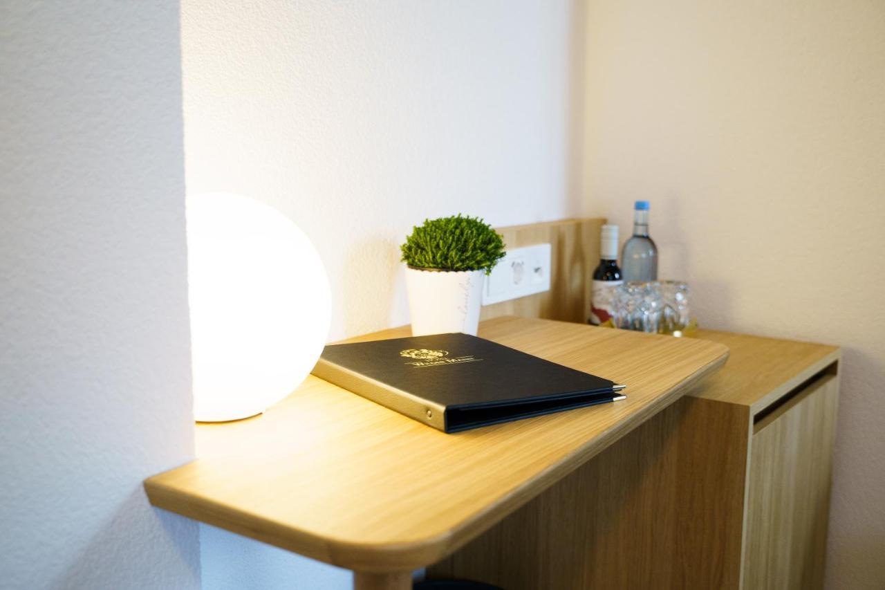 Hotel Wilder Mann 미르스부르크 외부 사진